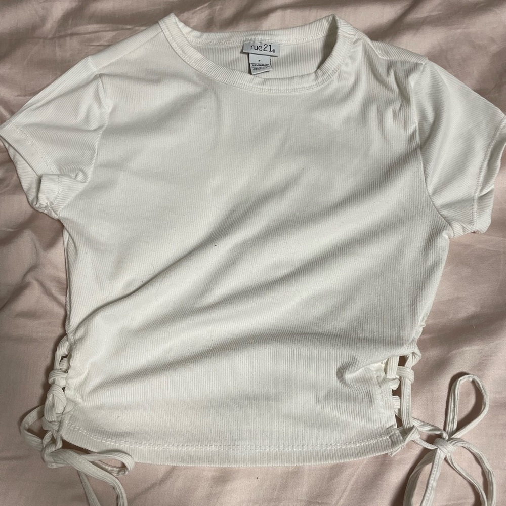white ribbed crop top with ties!